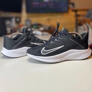 Women’s Nike Quest Running Shoes